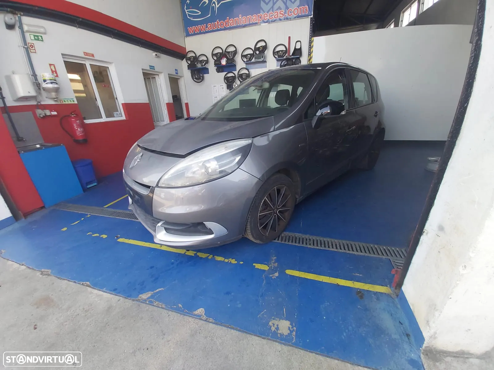 Renault Scenic 1.5 DCI  CAIXA AUTOMÁTICA  de 2009 a 2016 - 5