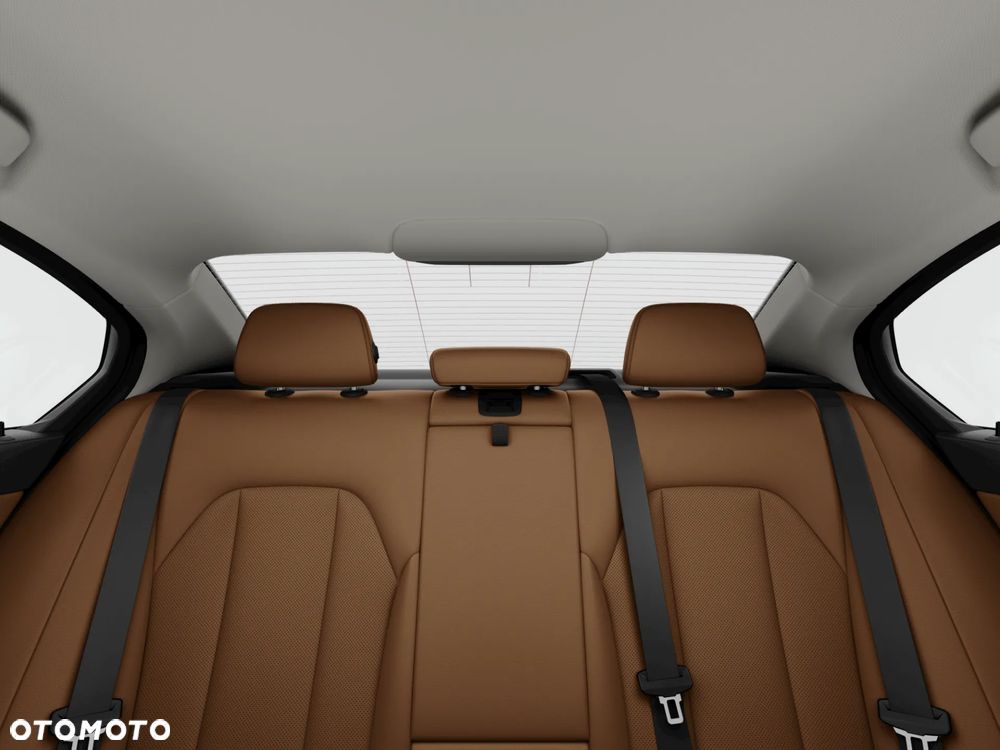 BMW Seria 3 320i xDrive - 9