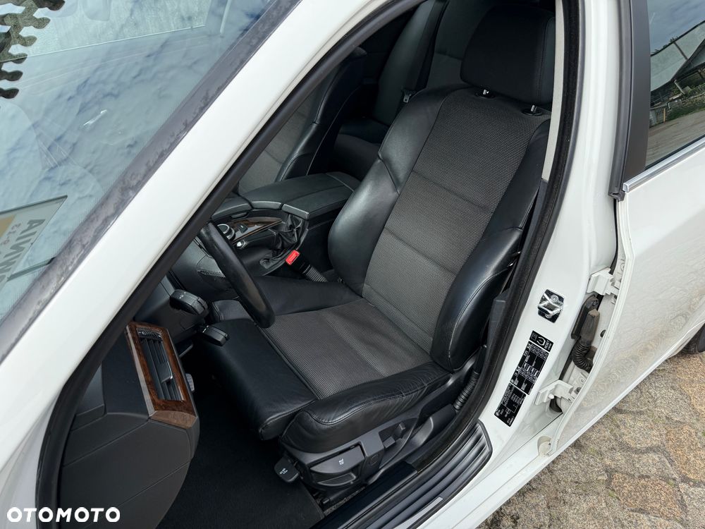 BMW Seria 5 530d - 24