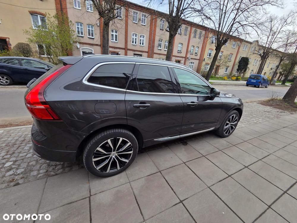 Volvo XC 60 T6 Plug-In Hybrid AWD Ultra Bright - 2
