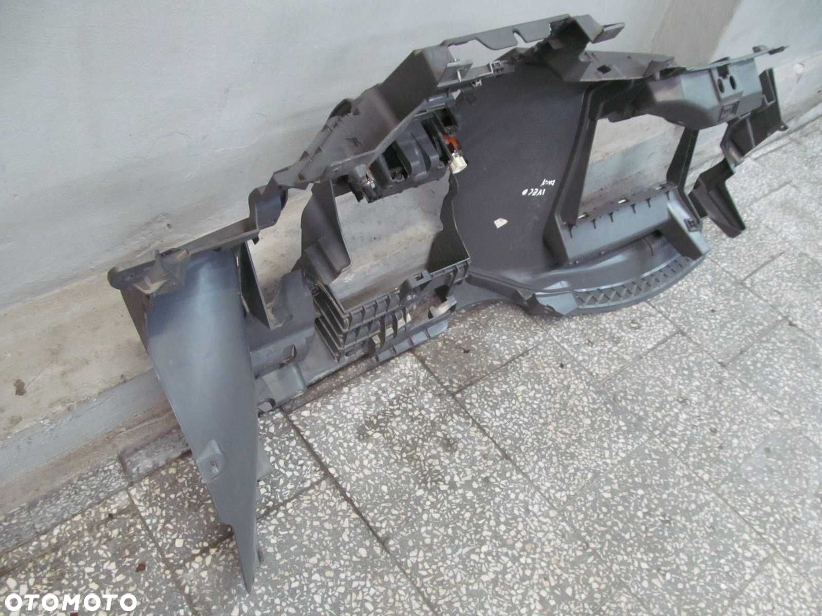 IVECO DAILY IV LIFT 11-14 OSLONA DESKA KONSOLA UK ANGLIK - 10
