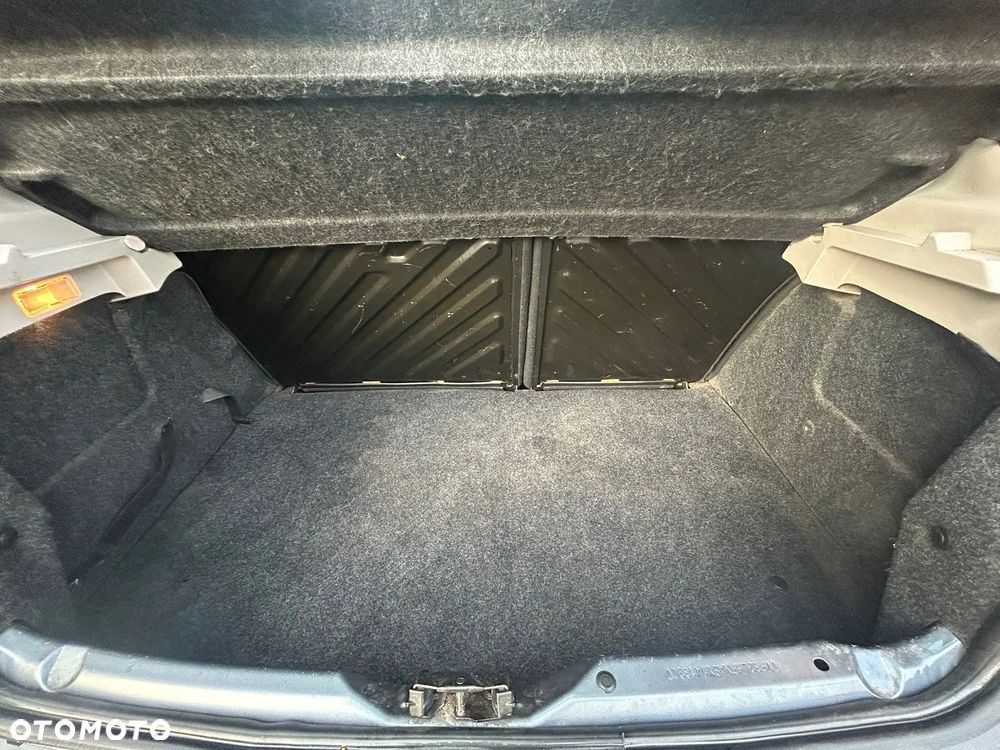 Peugeot 206 60 Filou - 13