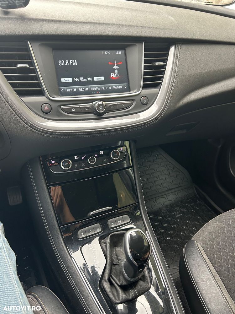 Opel Grandland X 1.2 Turbo START/STOP Innovation Aut. - 6