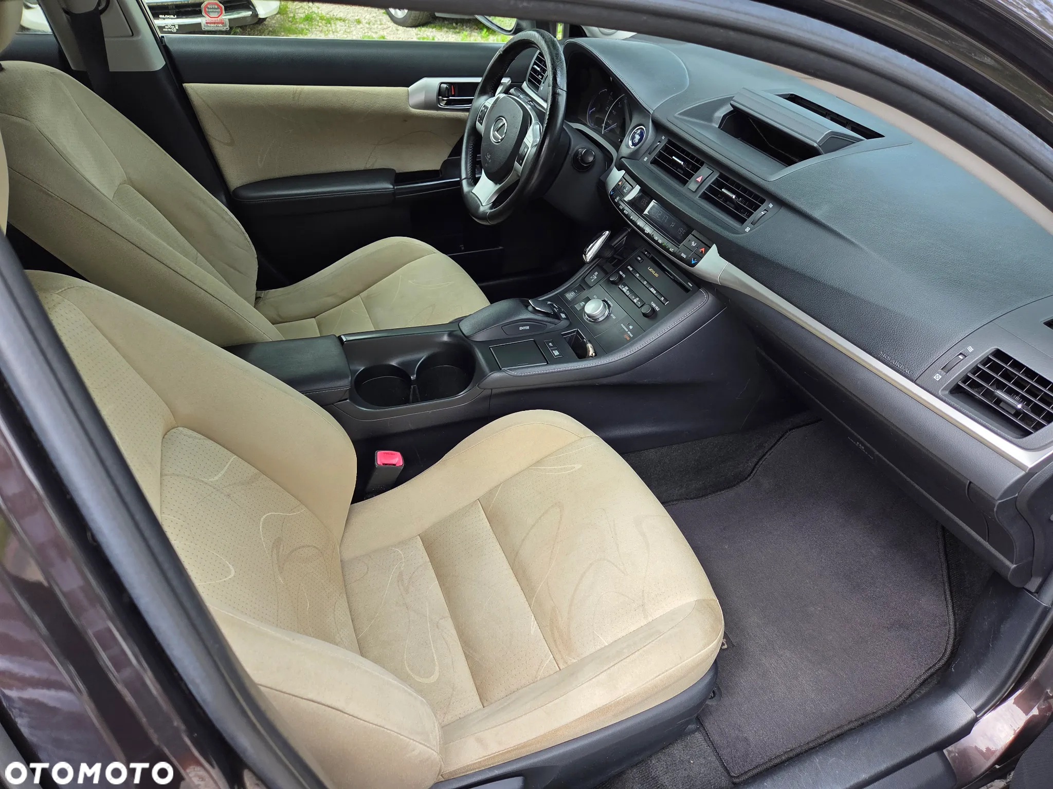 Lexus CT 200h Dynamic Line - 13