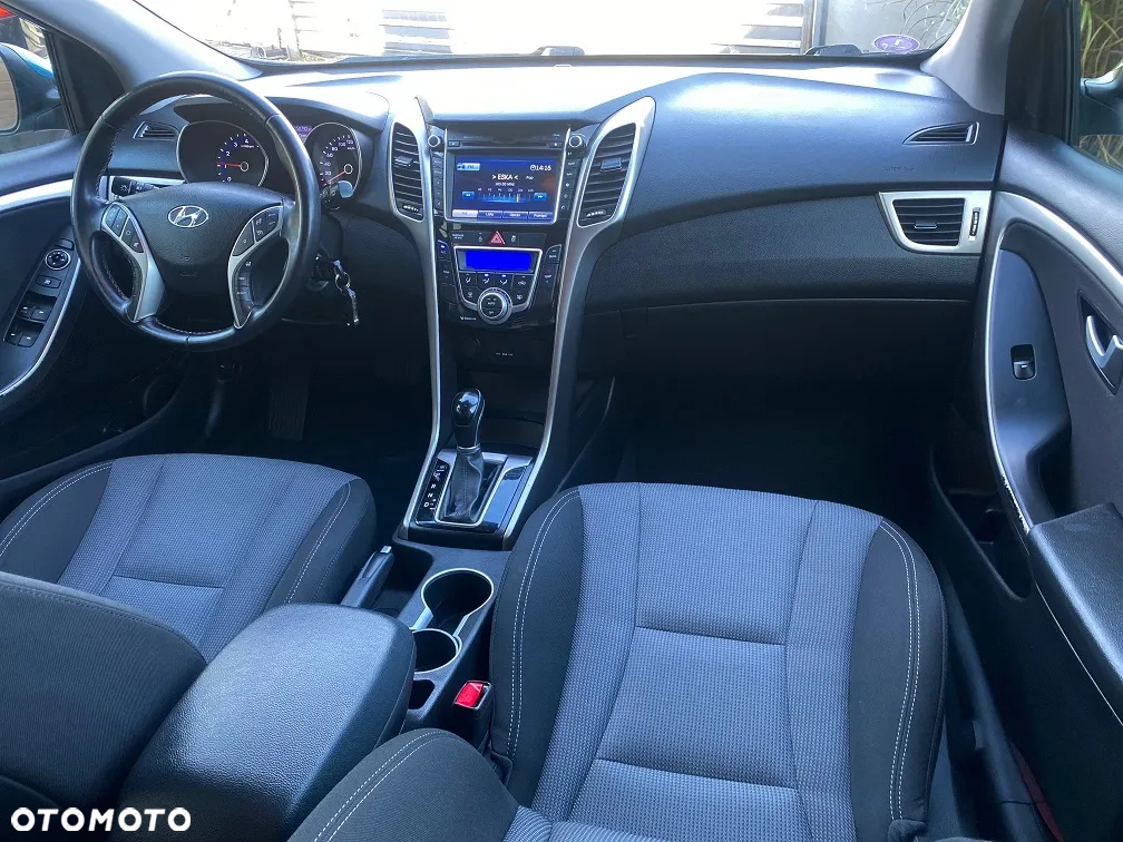 Hyundai i30 1.6 GDI BlueDrive Classic + DCT - 8
