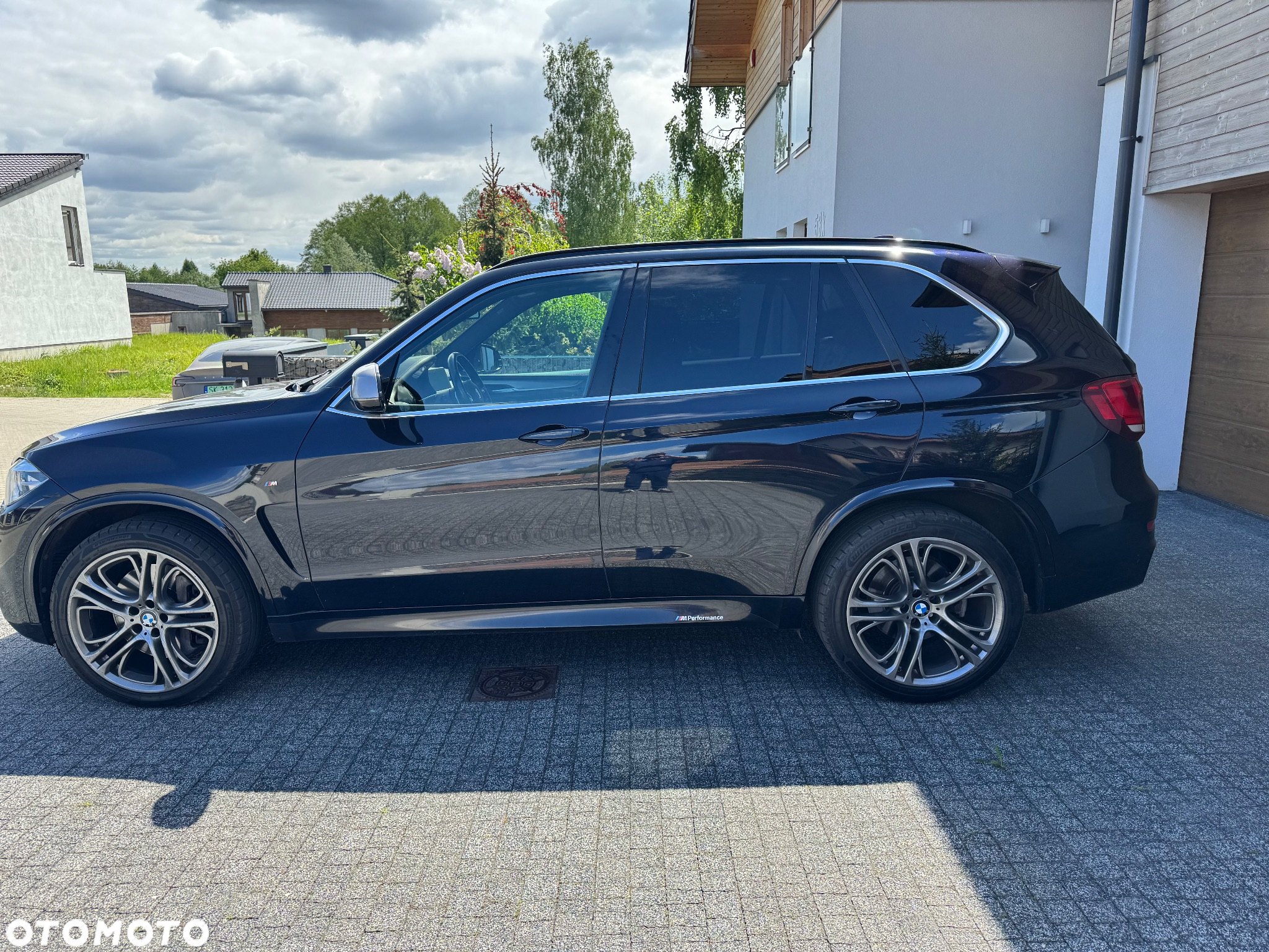 BMW X5 M M50d - 9