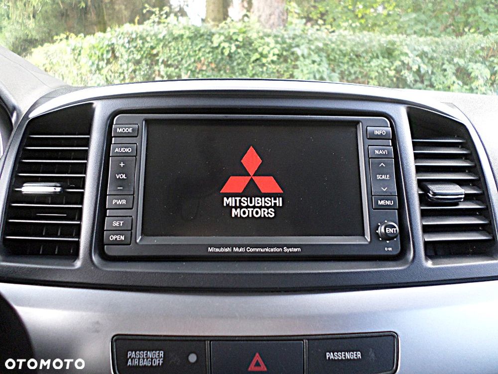 Mitsubishi Lancer 1.8 Instyle NAVI - 12