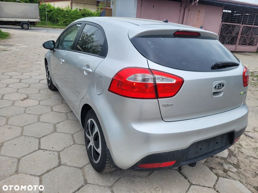Kia Rio 1.1 CRDI Business Line - 16