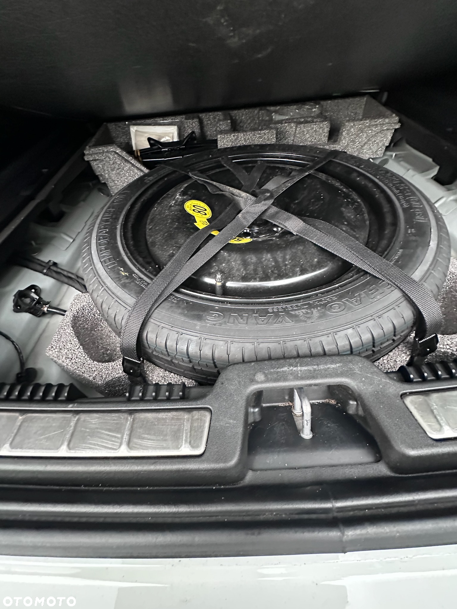 Volvo XC 60 D5 SCR AWD R-Design - 23
