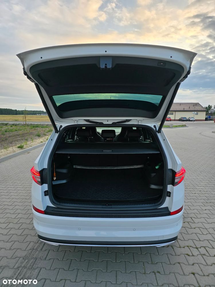 Skoda Kodiaq 2.0 TDI 4x4 Sportline DSG 7os - 8
