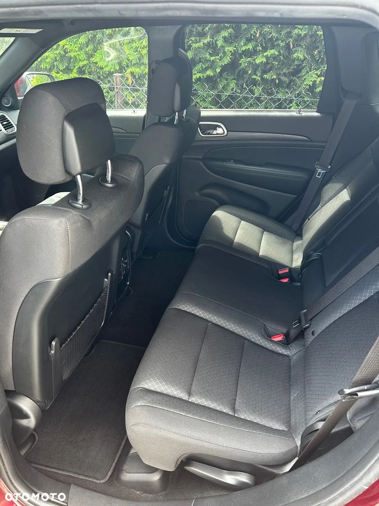 Jeep Grand Cherokee - 11