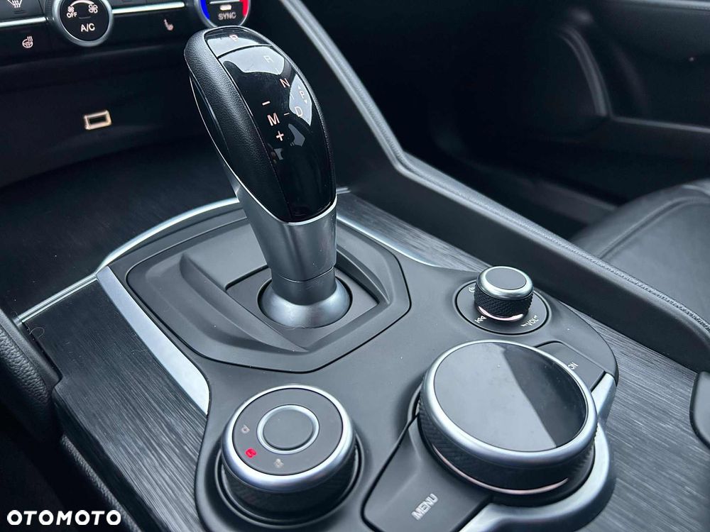 Alfa Romeo Giulia - 27