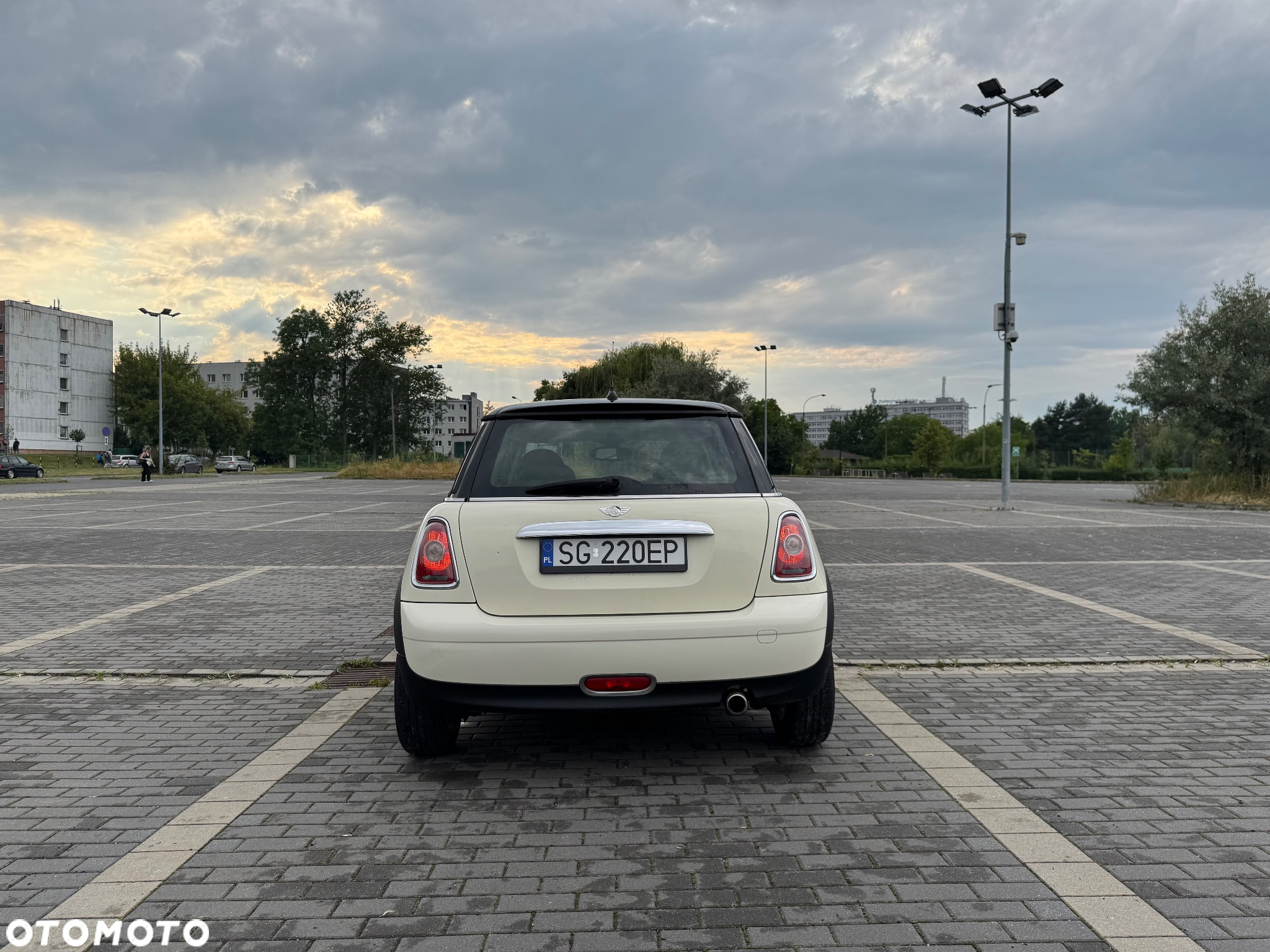 MINI ONE Standard - 6