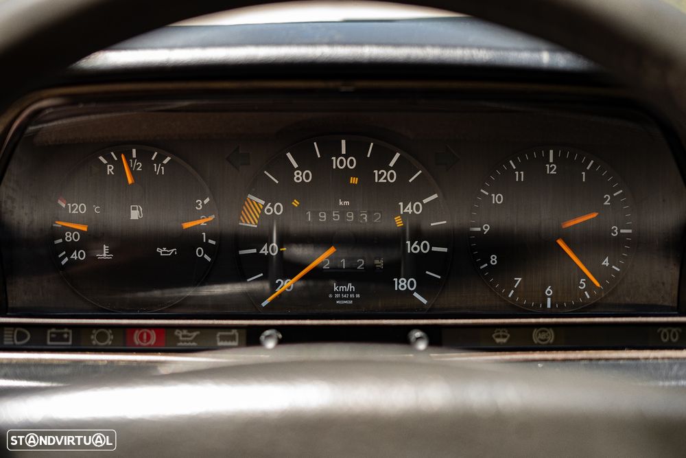 Mercedes-Benz W201 (1982-1993) 190 D 2.0 - 36