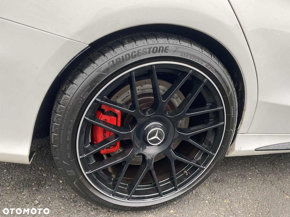 Mercedes-Benz Klasa C AMG 63 S AMG Speedshift 7G-MCT - 21