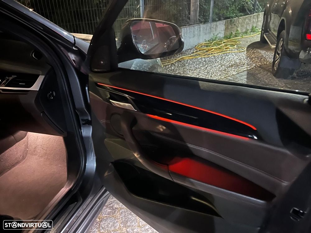 BMW X1 16 d sDrive Auto Line Sport - 9