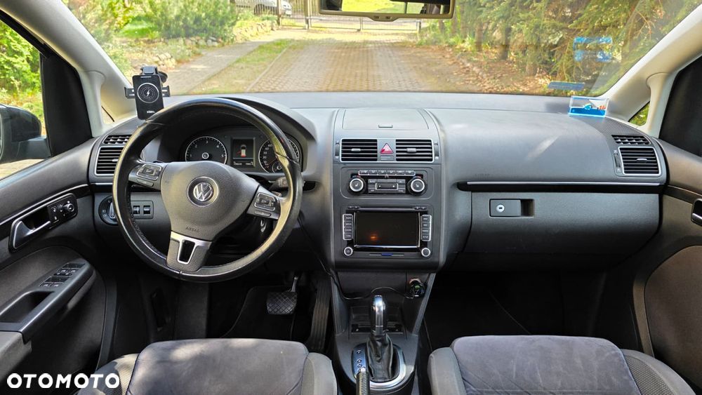 Volkswagen Touran 1.6 TDI DPF Highline DSG - 12