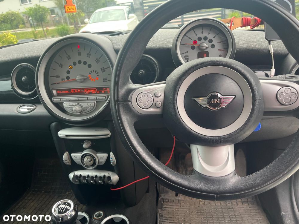 MINI Cooper Standard - 3