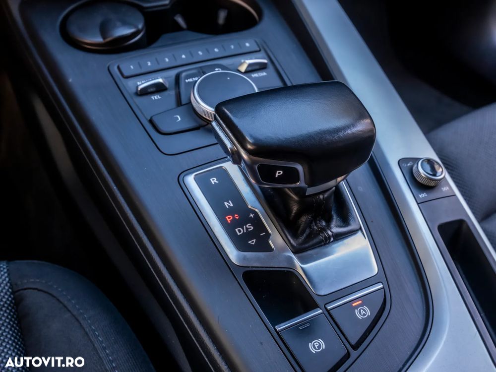 Audi A4 2.0 TDI S tronic - 21