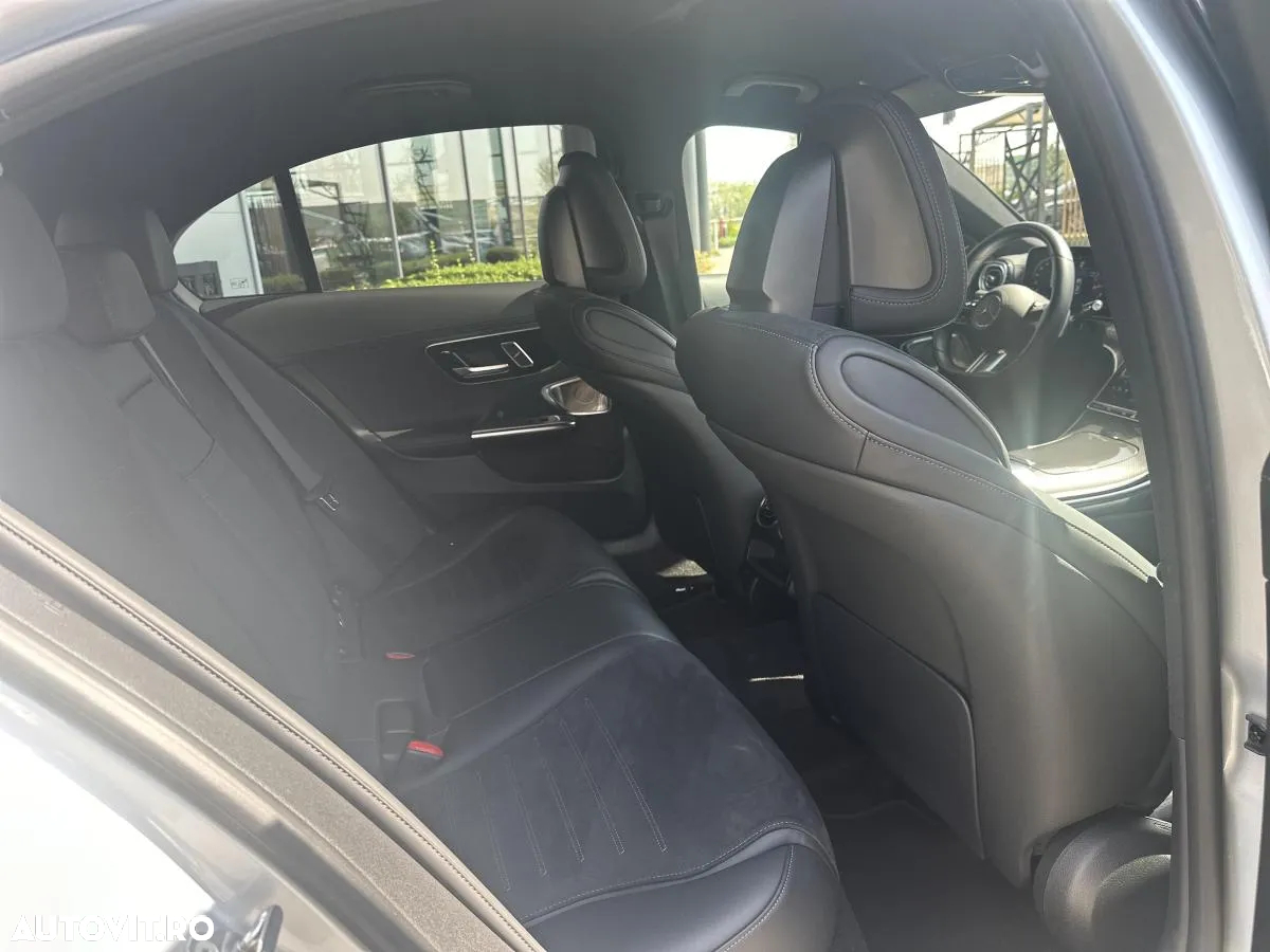 Mercedes-Benz C - 14