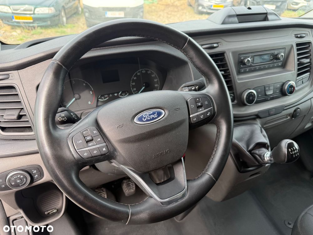 Ford Transit Custom - 13