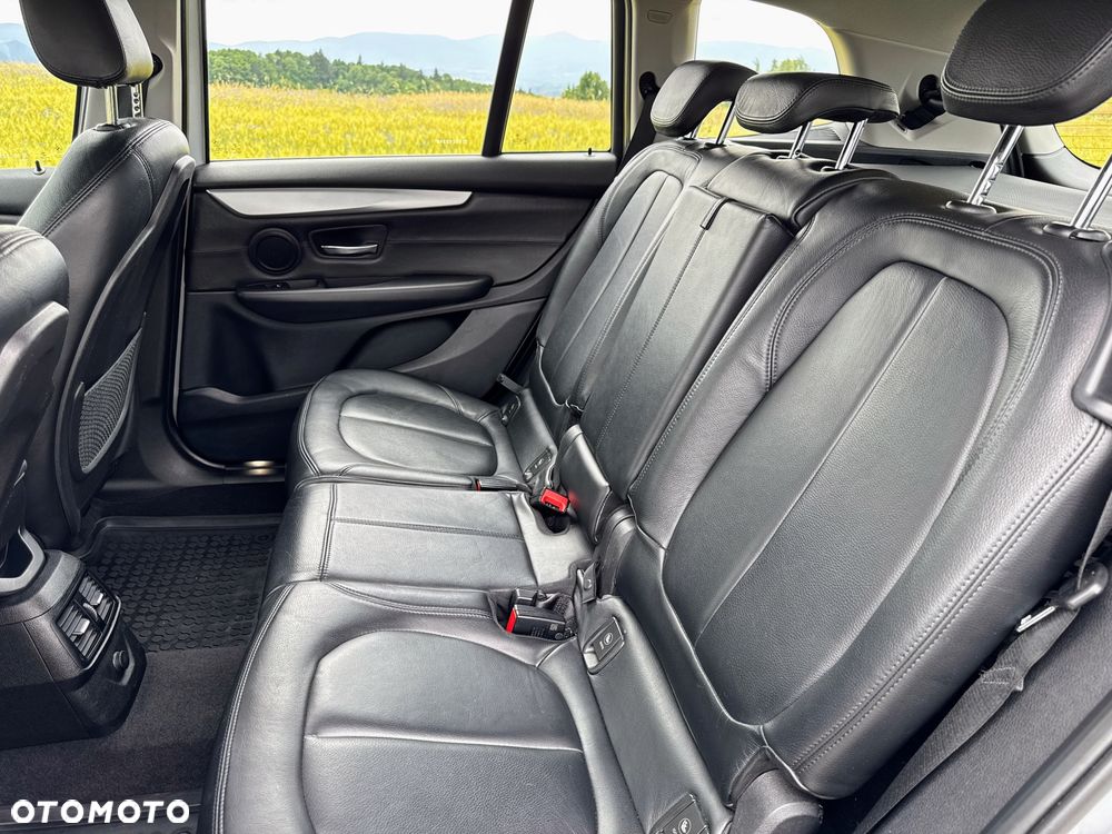 BMW Seria 2 218d Sport-Aut Advantage - 23