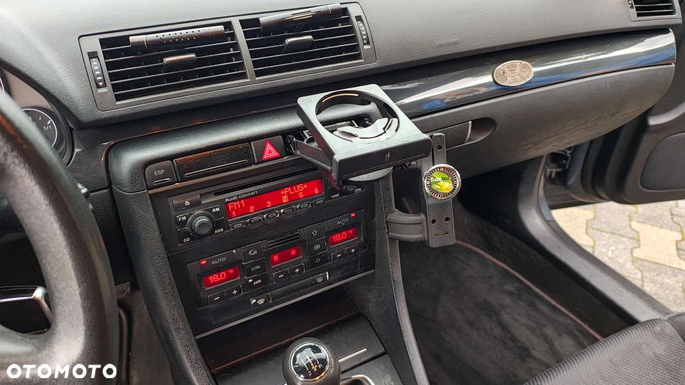 Audi A4 Limousine - 11