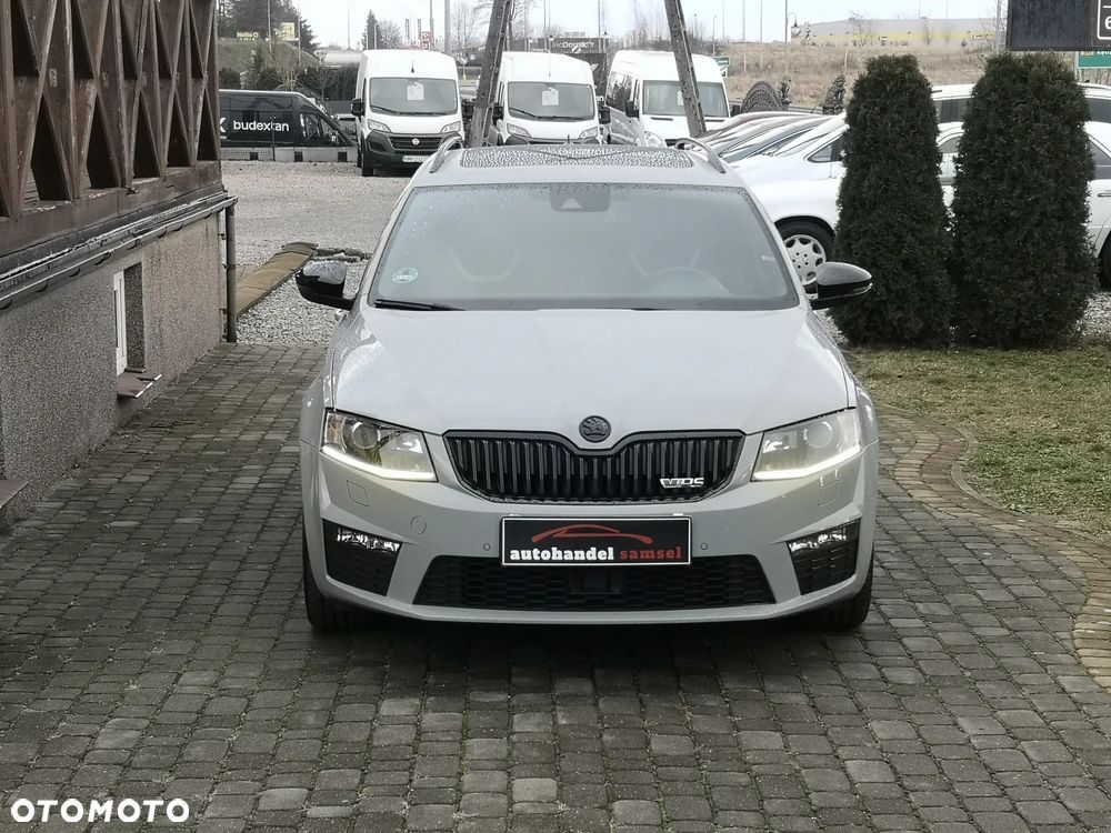 Skoda Octavia 2.0 TDI DSG RS - 6