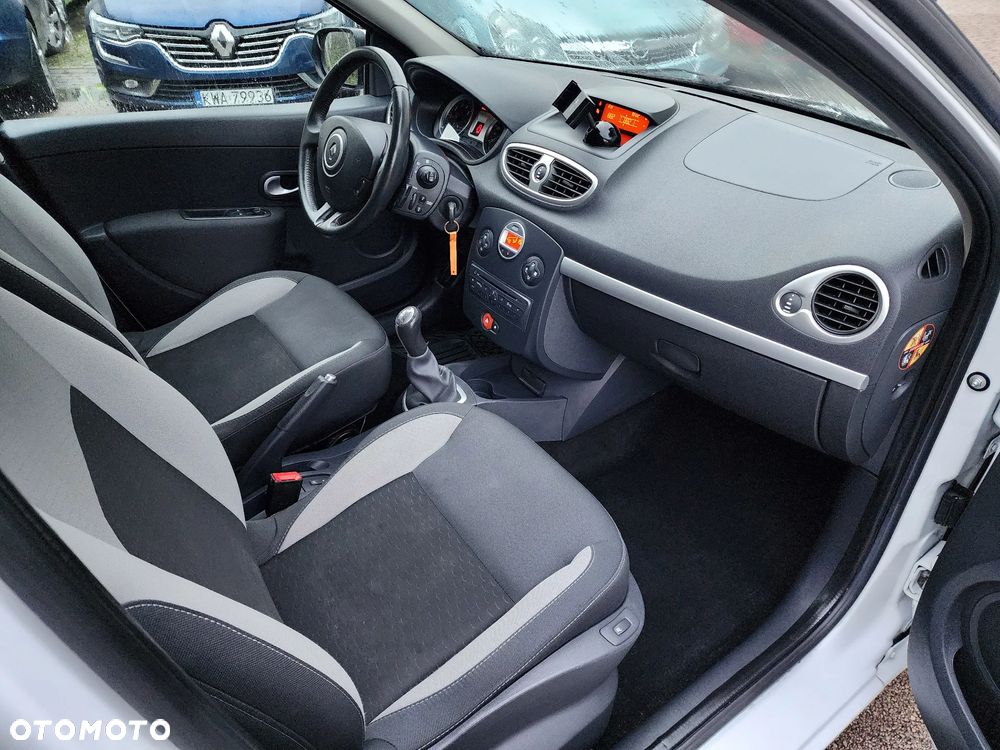 Renault Clio TCe 100 Grandtour Dynamique - 20