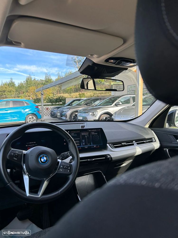 BMW iX1 xDrive30 - 11