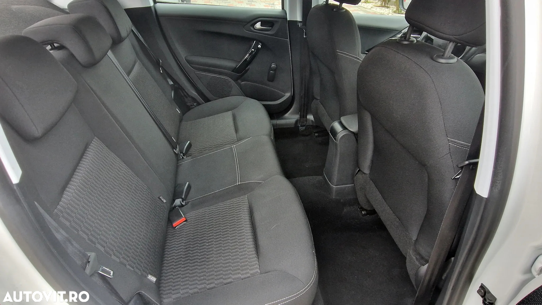 Peugeot 208 BlueHDi 100 Active Pack - 6