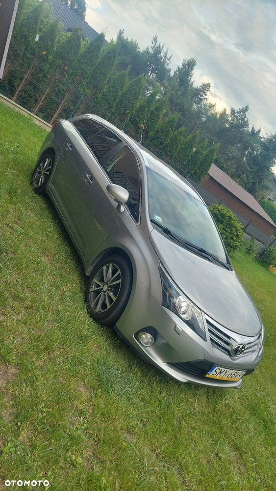 Toyota Avensis - 2