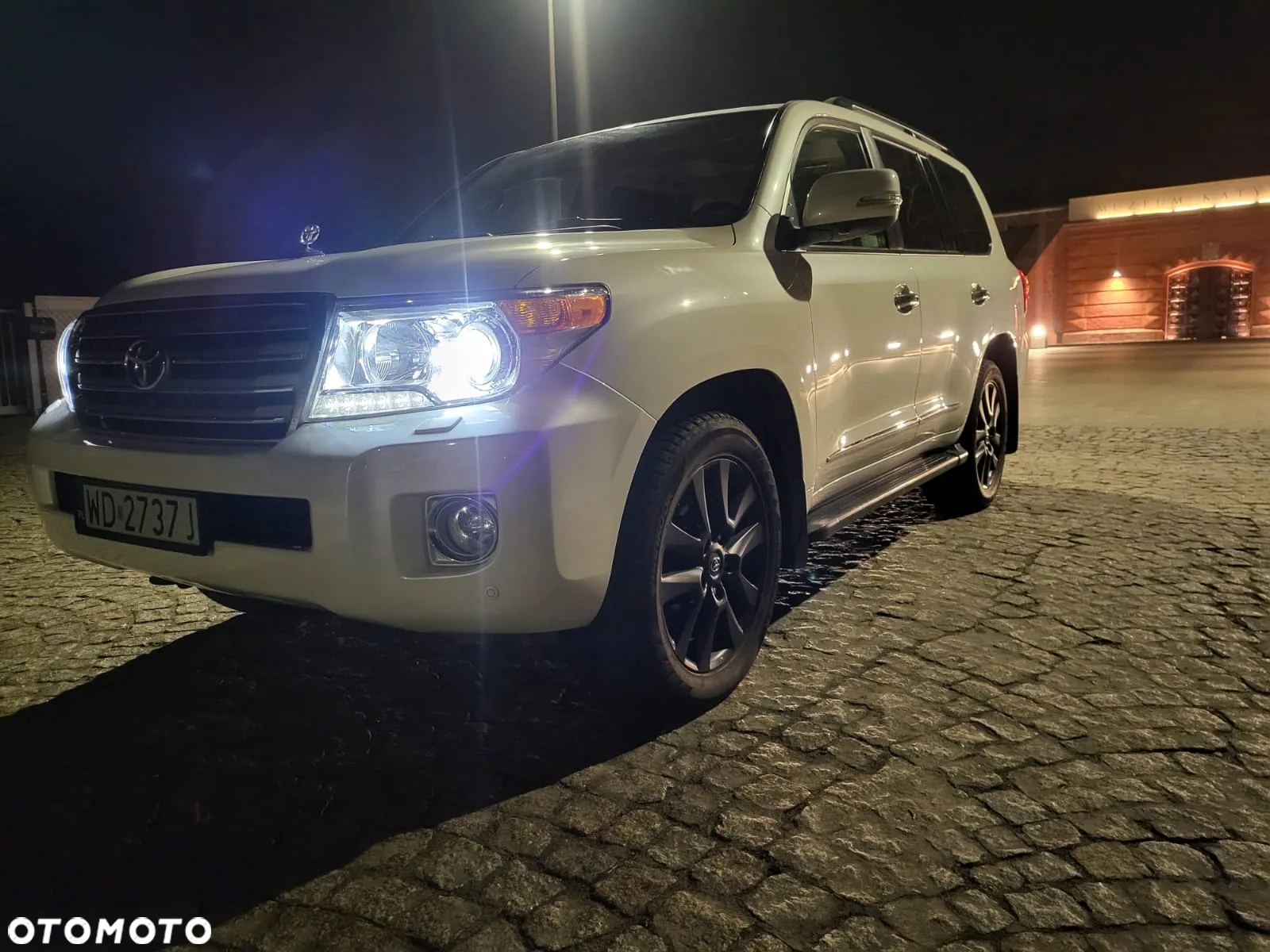 Toyota Land Cruiser LC 4.5 D-4D V8 Prestige - 13