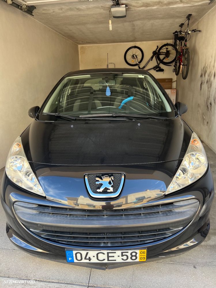 Peugeot 207 1.4 16V Trendy - 2