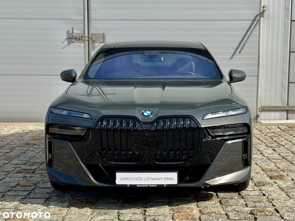 BMW Seria 7 - 10