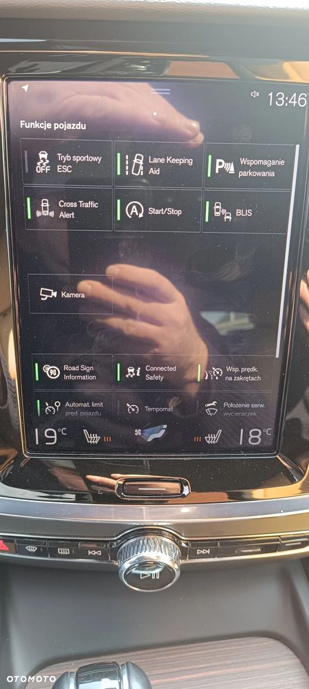 Volvo V60 Cross Country - 19