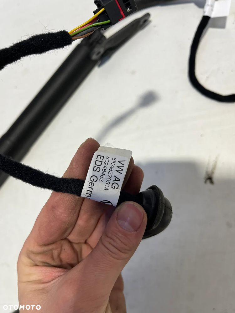 VW Volkswagen Tiguan II SIŁOWNIK ELEKTRYCZNY KLAPY BAGAŻNIKA 5NA827851A KOMPLET - 2