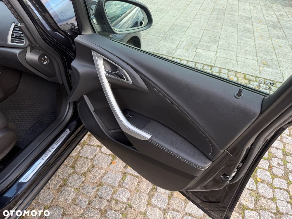 Opel Astra 1.7 CDTI DPF Sports Tourer Design Edition - 10