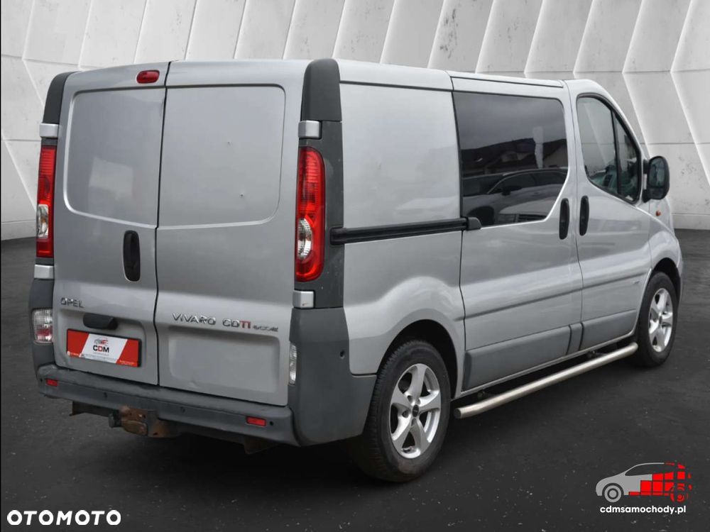 Opel Vivaro - 10