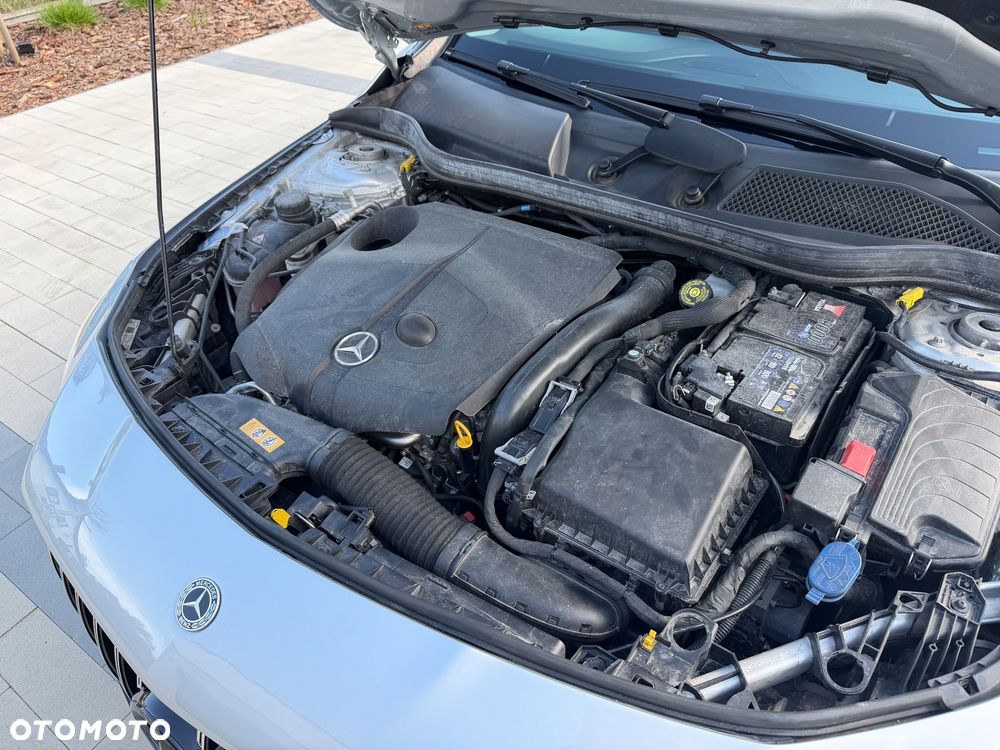 Mercedes-Benz CLA 220 d 4-Matic AMG Line - 14