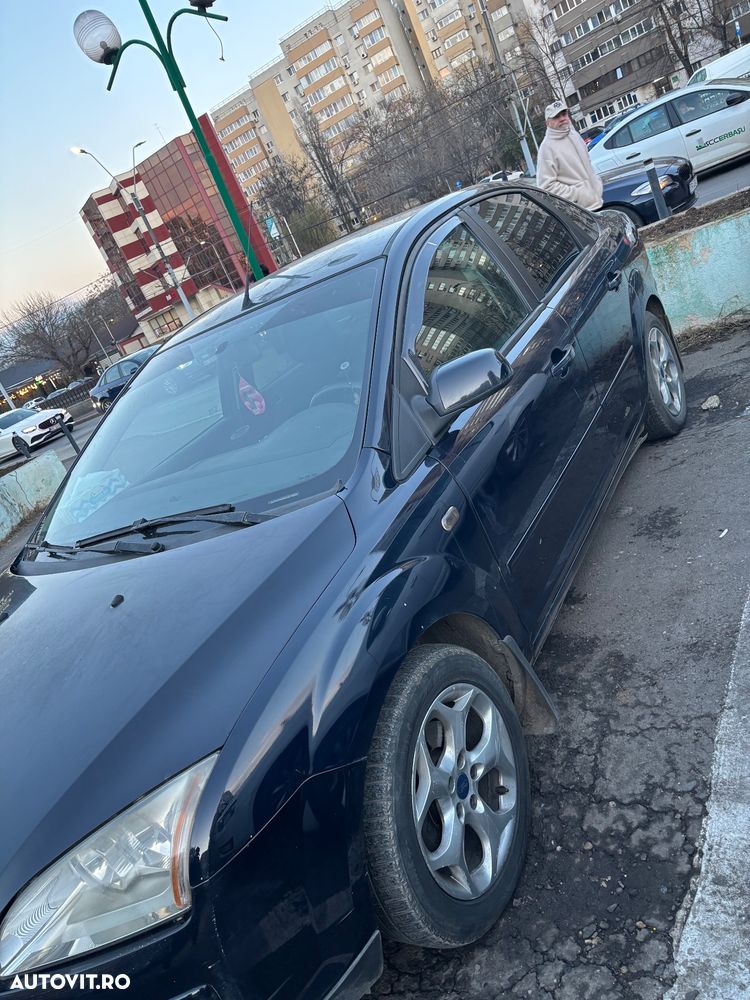 Ford Focus 1.6 TDCi Ambiente - 2