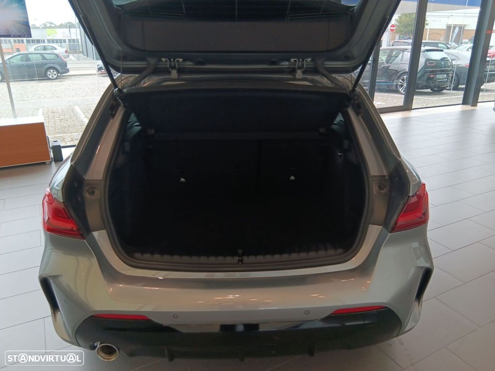 BMW 116 d Pack Desportivo M Auto - 13