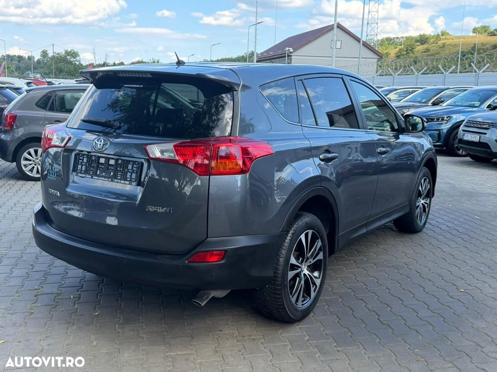 Toyota RAV4 2.0 D-4D 2WD Comfort - 5