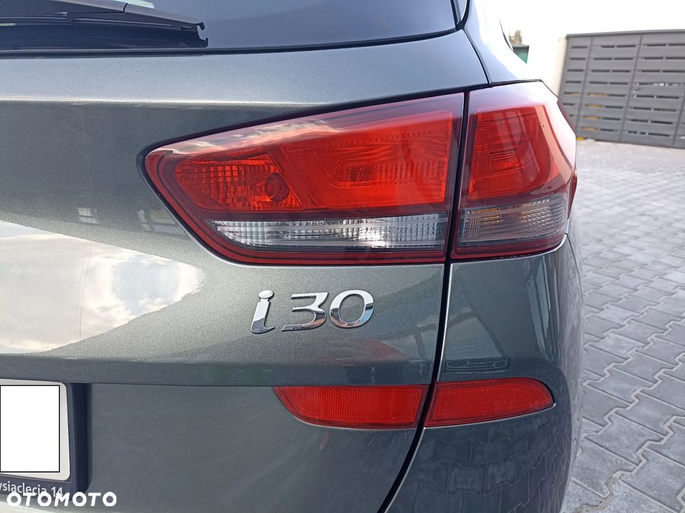 Hyundai i30 1.5 T-GDI 48V Comfort DCT - 37