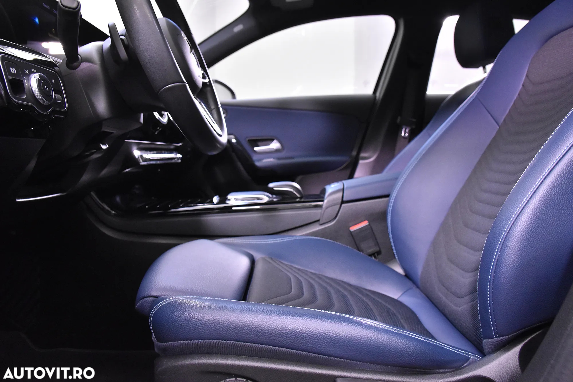 Mercedes-Benz A 180 7G-DCT - 23