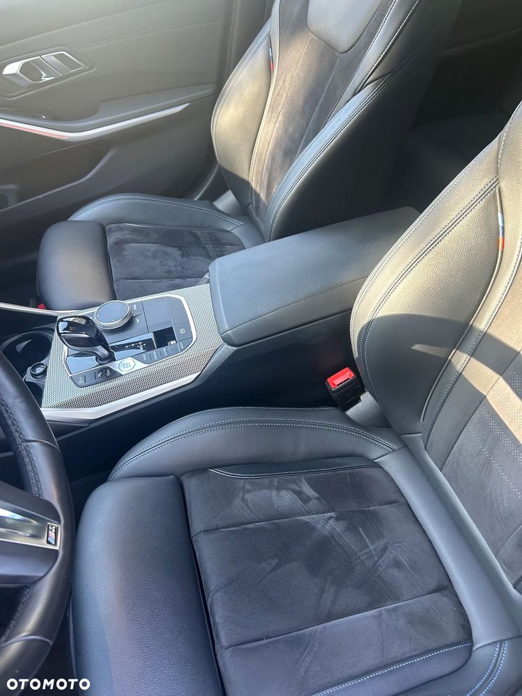 BMW Seria 3 330i xDrive M Sport sport - 18