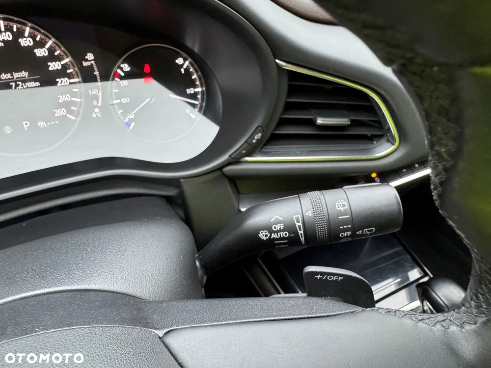 Mazda CX-30 2.0 mHEV Hikari 2WD - 28