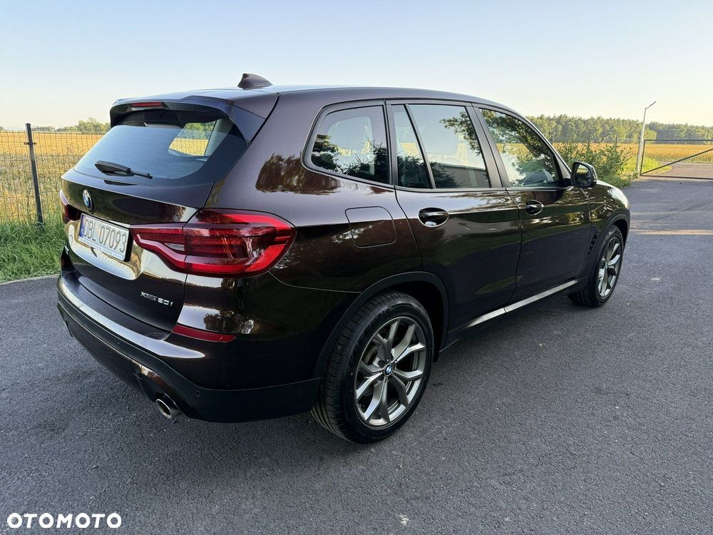 BMW X3 xDrive20i Advantage - 30