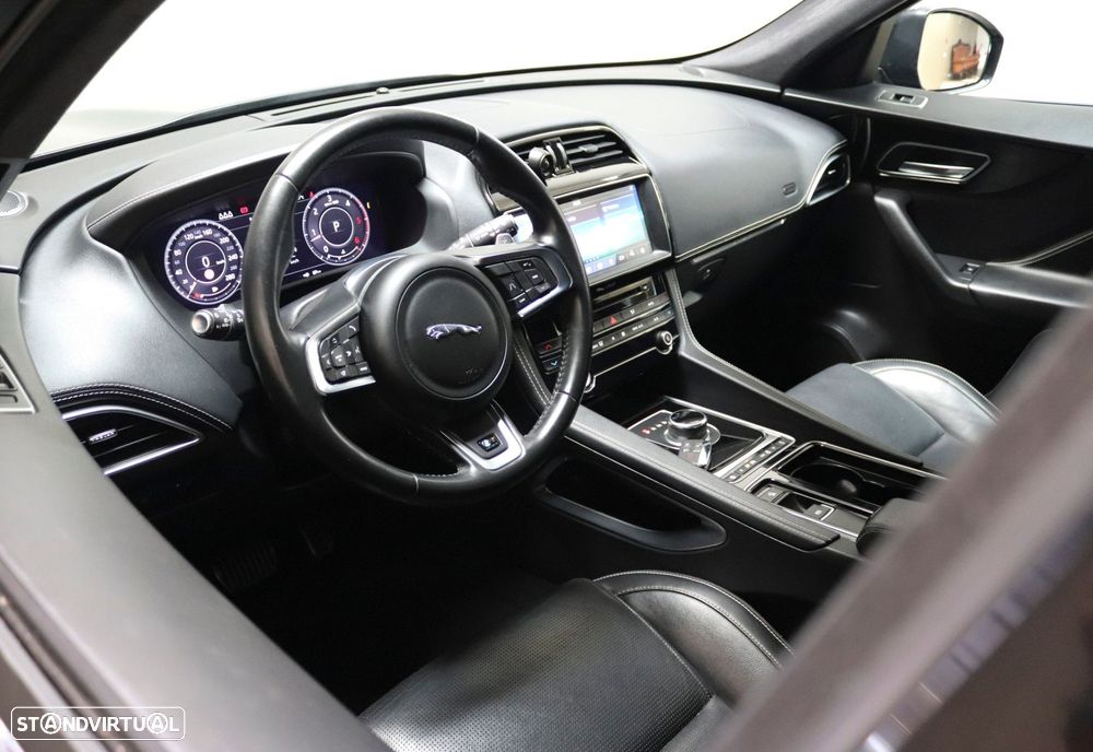 Jaguar F-Pace 2.0 i4D R-Sport Aut. - 13