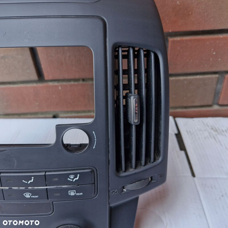 HYUNDAI I30 10r PANEL KLIMATYZACJI RAMKA RADIA KRATKA NAWIEWU 97250-2L150 - 3
